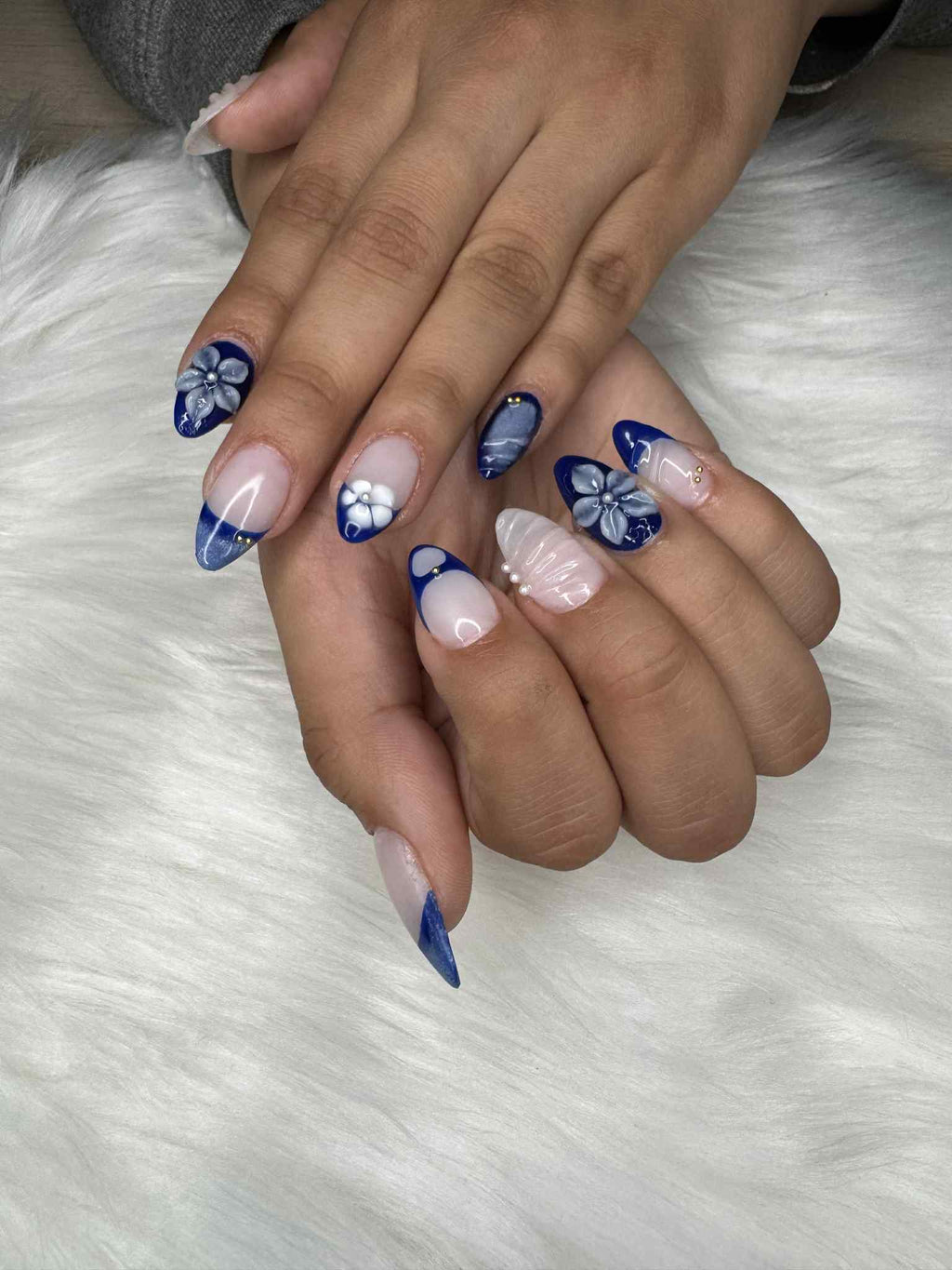Custom Nails